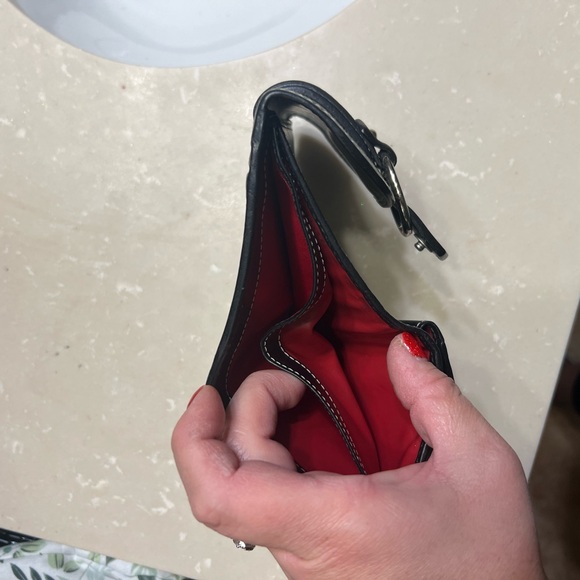 - Dooney Bourke wallet - Picture 4 of 6